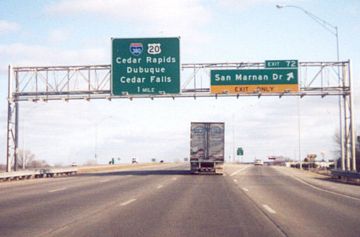 I-380/US 218 south at San Marnan Dr - 2001