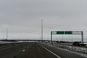 Ramps to I-80 separate from U.S. 218/Iowa 27 north adjacent to I-380