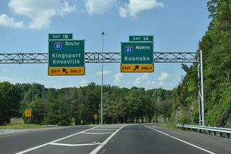 I-381 north at I-81/US 58 - Bristol, VA