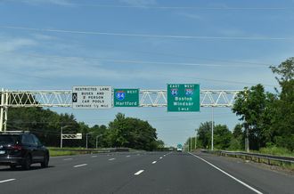 I-384 west at I-84 - Manchester, CT