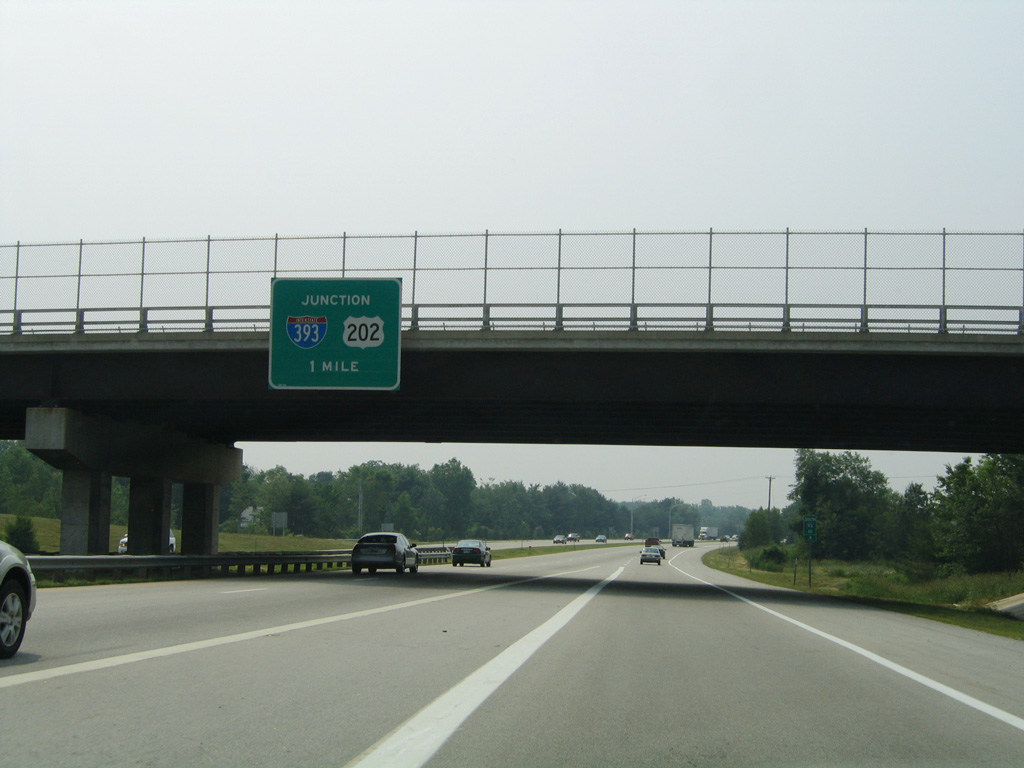 I-93/US 4 south at I-393/US 202 - Concord, NH