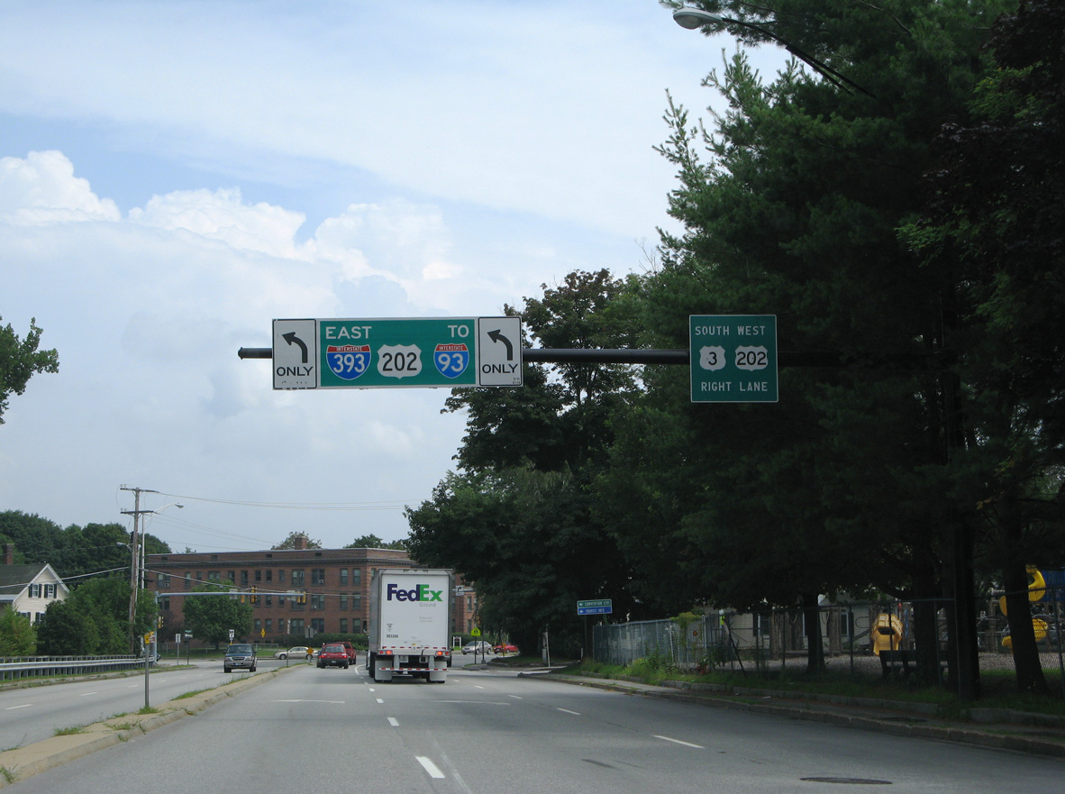 US 3 south at I-393/US 202 - Concord, NH
