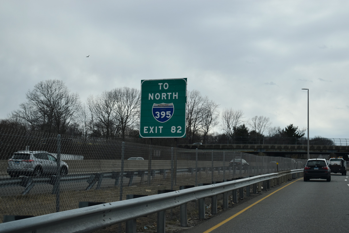 I-95 south ahead of Route 85 to I-395 in Waterford, CT.