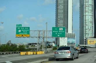 I-395 east at US 1/SR A1A - Miami, FL