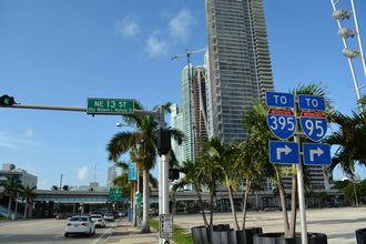 US 1/Biscayne Blvd south at I-395/SR A1A - Miami, FL
