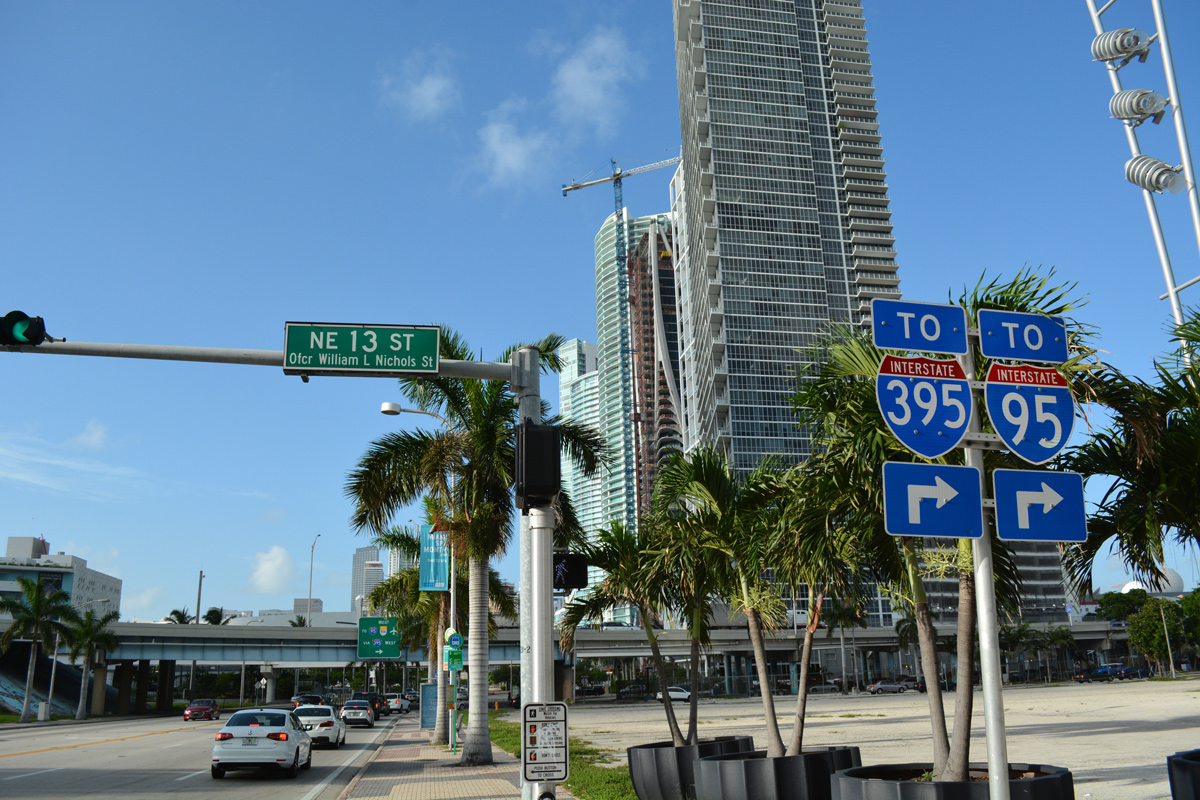 US 1/Biscayne Blvd south at I-395/SR A1A - Miami, FL
