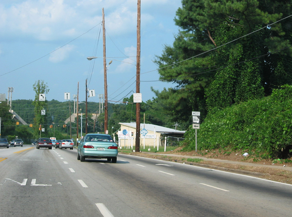 Lakewood Av north at SR 166 - Atlanta, GA