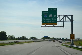 I-435 south at I-35/US 69 - Pleasant Valley, MO