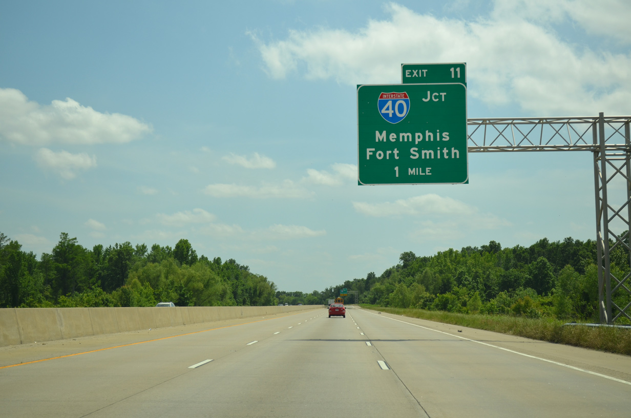 AR 440 south at I-40/440 - North Little Rock