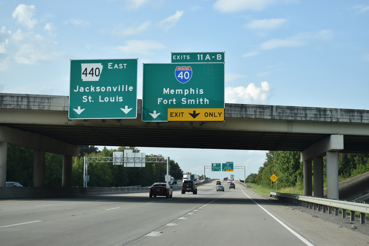 I-440 east at I-40/AR 440 - North Little Rock