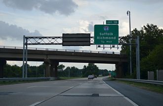 I-464 south at I-64/US 17/SR 168 - Chesapeake, VA