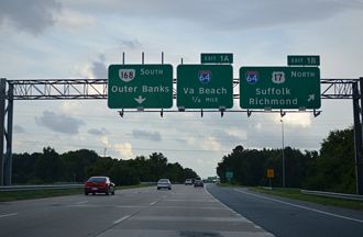 I-464 south at I-64/US 17/SR 168 - Chesapeake, VA