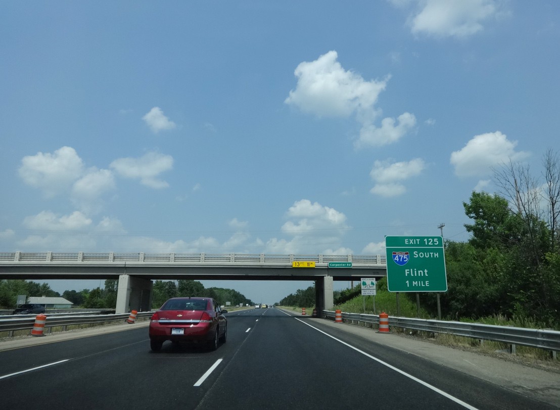 I-75/US 23 north at I-475 - Mt. Morris Twp, MI
