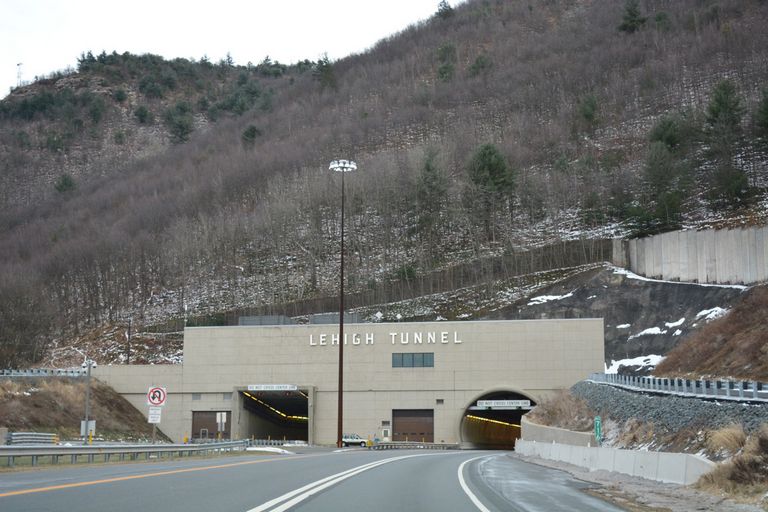 Interstate 476 southbound at the Lehigh Tunnel.