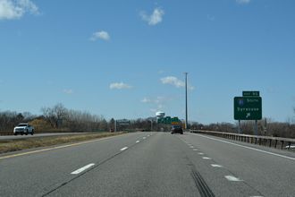 I-481 north ahead of I-81 south into Syracuse, NY.