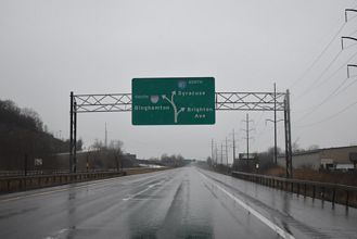 I-481 south ahead of Brighton Avenue and the Syracuse city line.