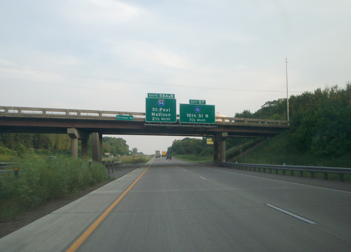I-694 south at I-94/494-US 12 - Oakdale, MN