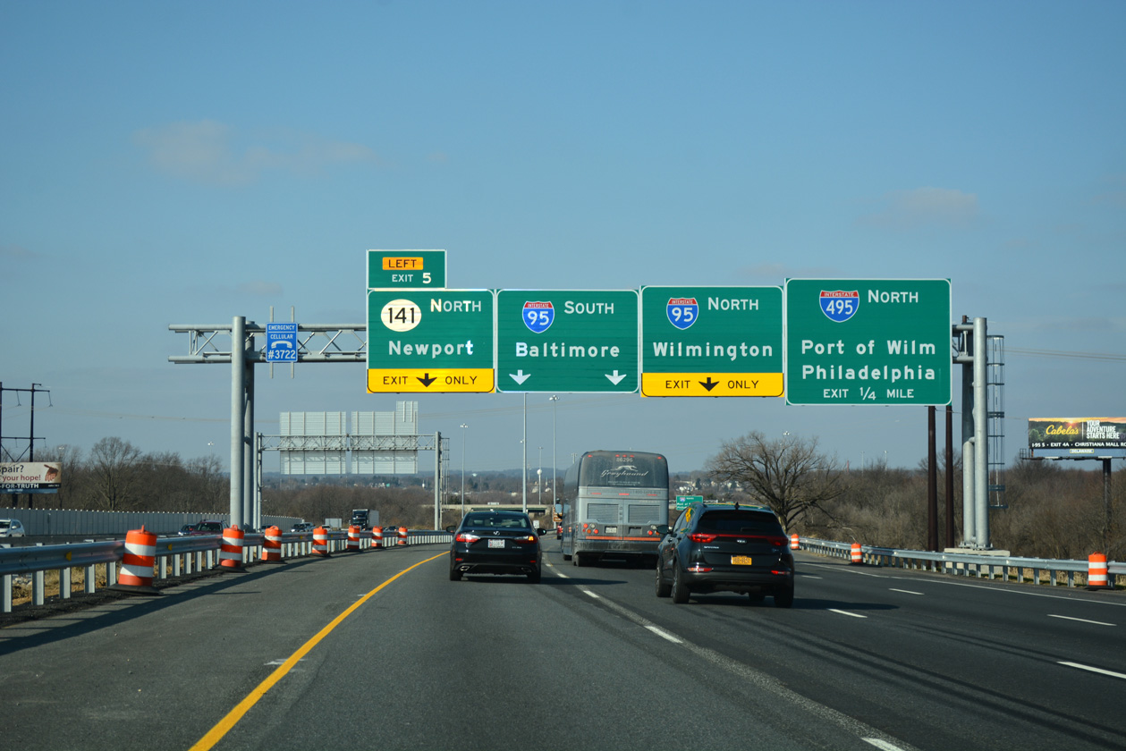 I-295 south at I-495/95 - Newport, DE