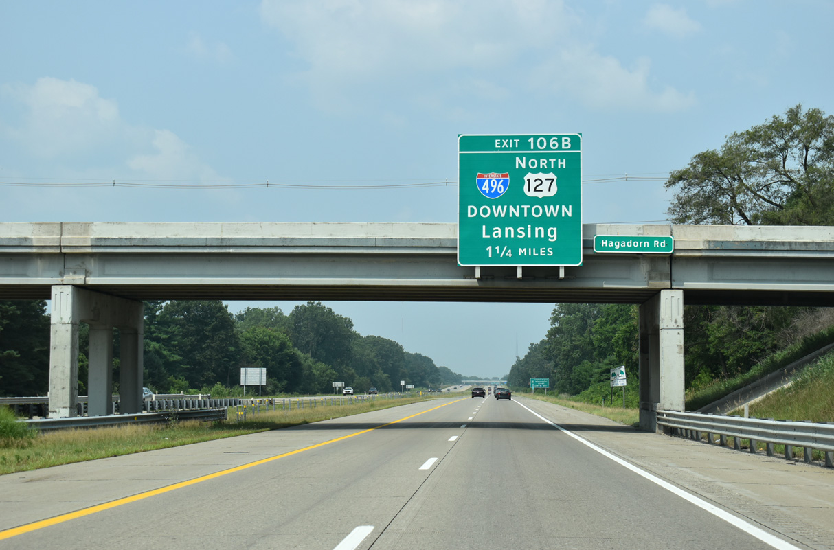 I-96 West 1.25 miles ahead of I-496/US 127