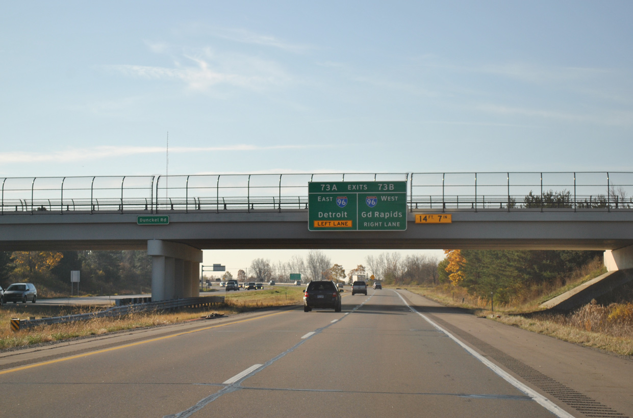 I-496 east at I-96/US 127 - Lansing, MI