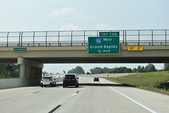 I-496/US 127 South at Dunckel Rd, 0.75 miles from I-96