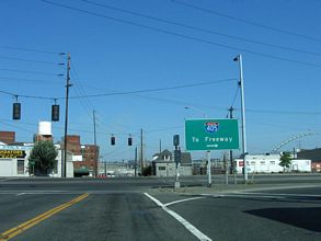 Nicolai St east at US 30 - Portland, OR