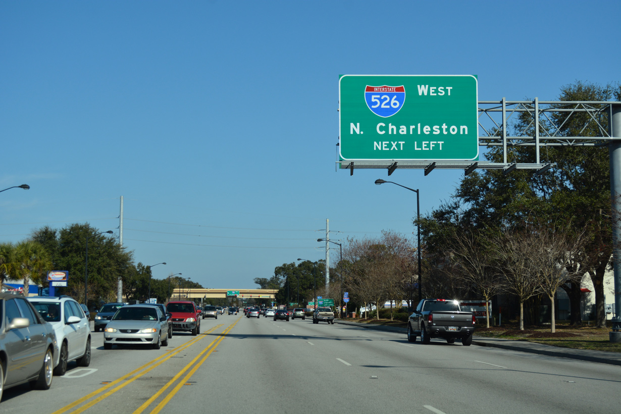 US 17 north at I-526/Hungryneck Blvd