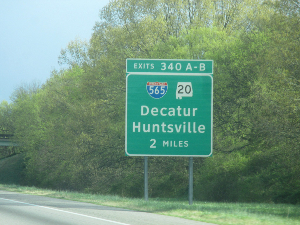 I-65 south at I-565/US 72 ALT-SR 20 - Tanner, AL