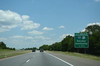 I-65 north at I-565/US 72 ALT-SR 20 - Decatur, AL