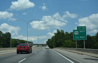 I-565 east at US 72 - Huntsville, AL
