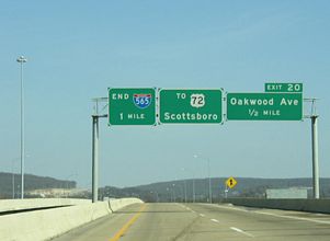 I-565 east at Oakwood Av - 2003