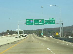 I-565 east at Oakwood Av - 2003