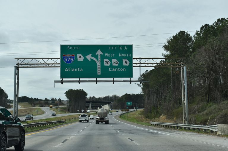 I-575/SR 5 south at SR 20/140 - Canton, GA