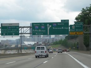 I-279 south at I-579 - Pittsburgh, PA