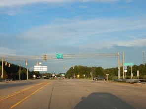 US 176 east at I-85/585 - Southern Shops, SC