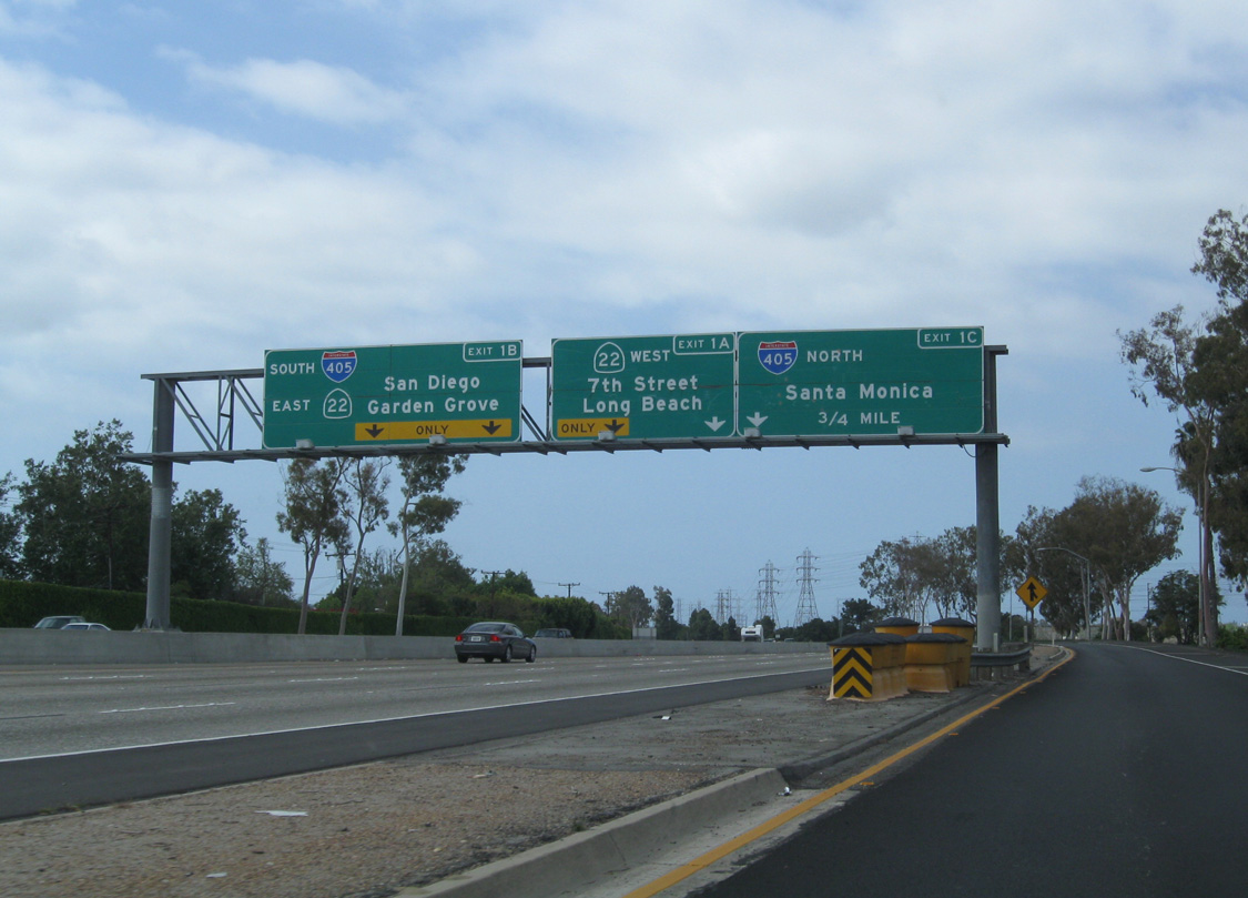 I-605 south at I-405/SR 22 - Los Alamitos, CA