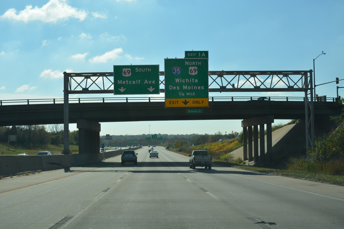 I-635 south at I-35/US 69 - Kansas City, KS