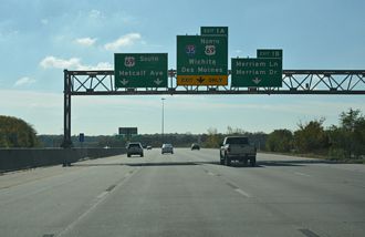 I-635 south at I-35/US 69 - Kansas City, KS
