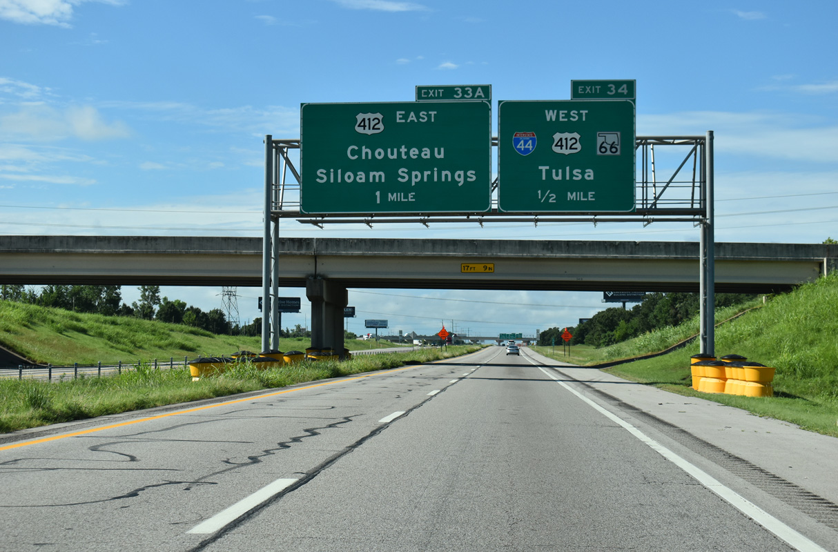 IH 44/Will Rogers Tpk West at SH 364/Creek Tpk