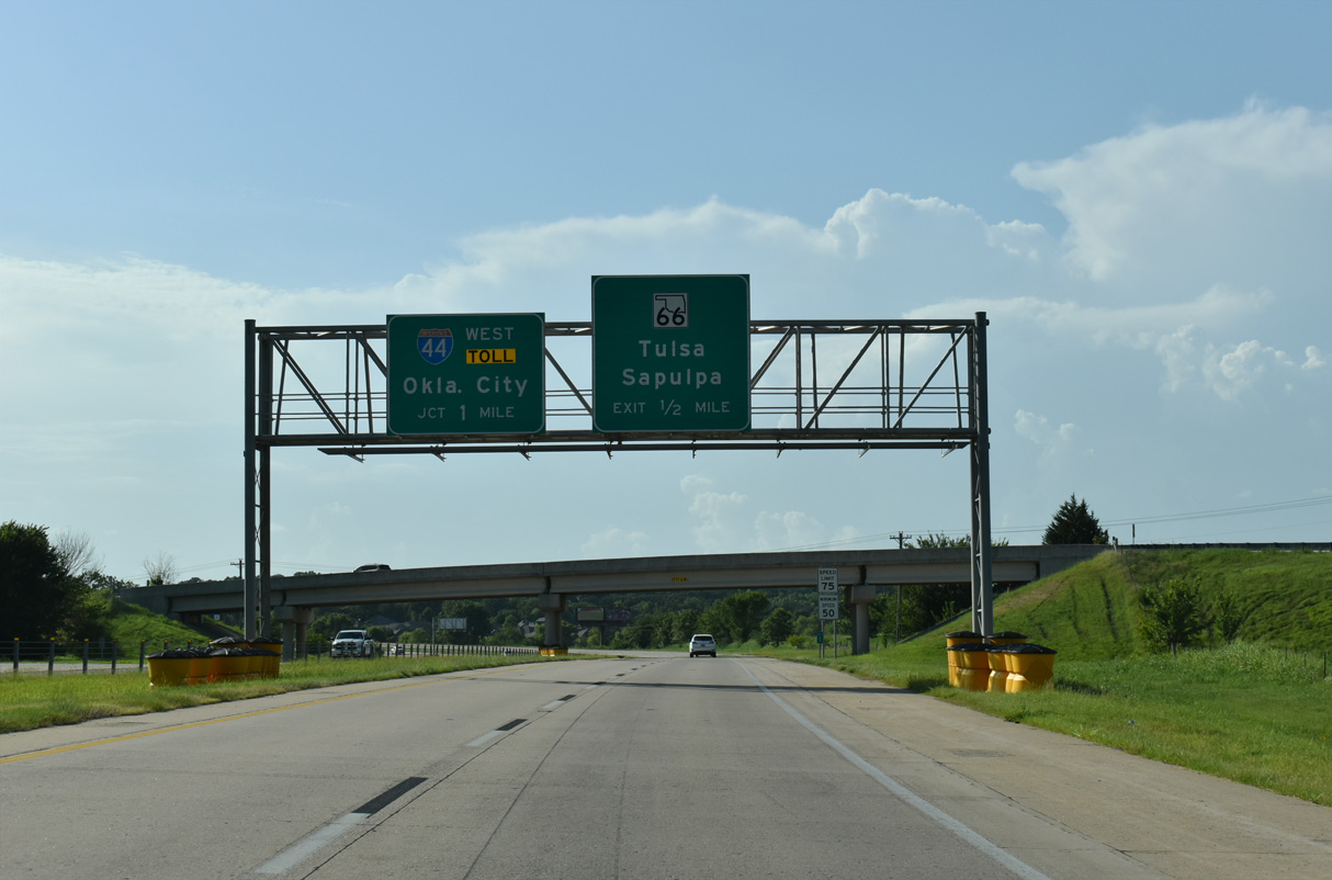 SH 364/Creek Tpk West one mile from IH 44 in Sapulpa, OK