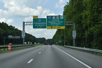 I-264 West one half mile ahead of I-64/664 in Chesapeake, VA