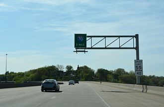 I-670 west at I-70/US 24/40 - Kansas City, KS