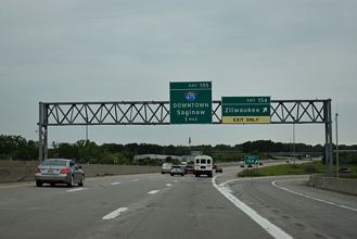 I-75/US 23 north at I-675 - Zilwaukee, MI