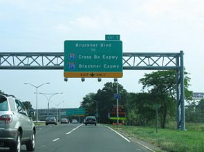 Hutchinson River Pkwy south at I-678 - Bronx, NY