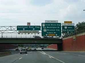 I-678 north at Bruckner Interchange - 2005