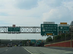 I-678 north at Bruckner Interchange - 2005