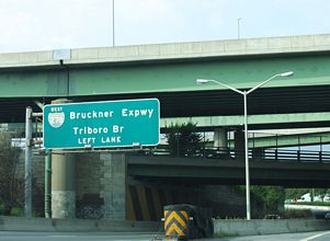 I-678 north at Bruckner Interchange - 2005