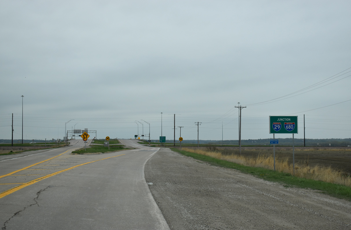 CR G37 west at I-29/680 - Crescent, IA
