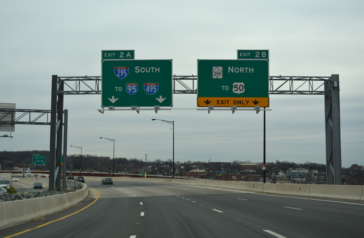 I-695 east at I-295/DC 295 - Washington