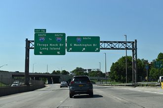 I-95 south at I-695 - Bronx, NY